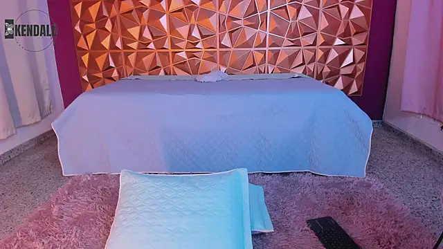 keendaall online show from January 2025 04:04:01 AM