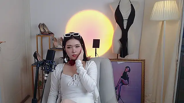 siji kiki online show from December 2024 12:47:02 PM