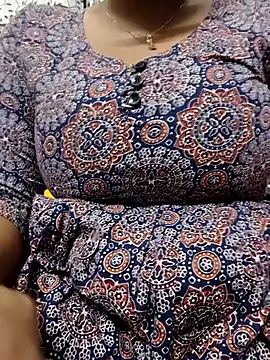 Snapshot of Sexy-Shalinii chatting on May 2026 05:08:01 PM Sexy-Shalinii online show from May 2026 05:08:01 PM