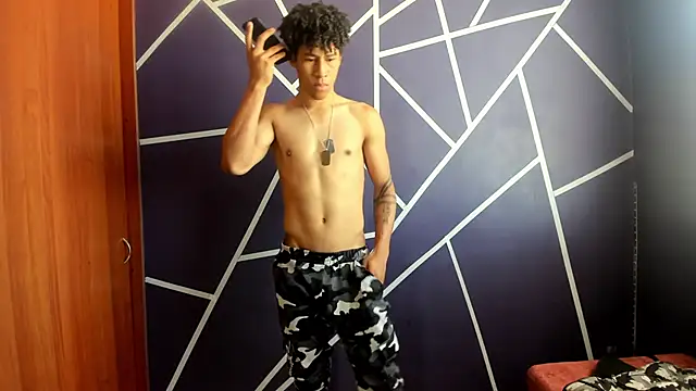 Snapshot of Pendragon1224 chatting on January 2025 03:25:01 PM Pendragon1224 online show from January 2025 03:25:01 PM