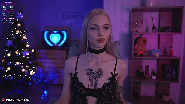 ManiFreyja online show from January 2025 09:22:01 PM