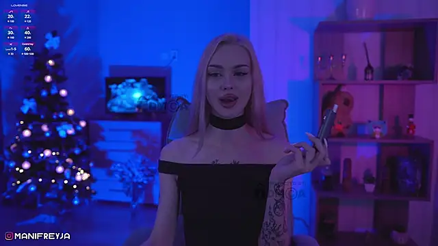 ManiFreyja online show from January 2025 09:26:02 PM