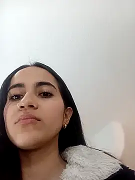 Mia Fischer online show from September 2025 05:01:02 PM