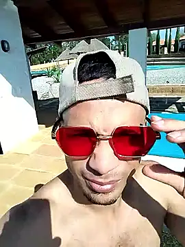 Snapshot of SonicJ25 chatting on March 2026 01:46:02 PM SonicJ25 online show from March 2026 01:46:02 PM