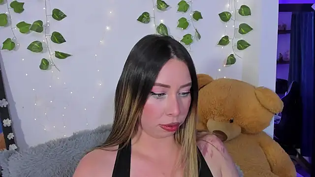 JanneKim online show from December 2025 06:59:02 PM