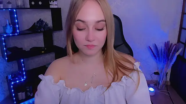 LianaBright online show from January 2025 05:23:02 AM