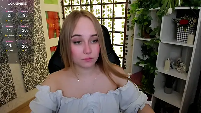 LianaBright online show from March 2025 02:07:02 AM