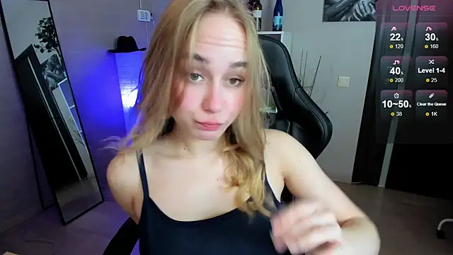 LianaBright online show from October 2025 02:36:02 AM