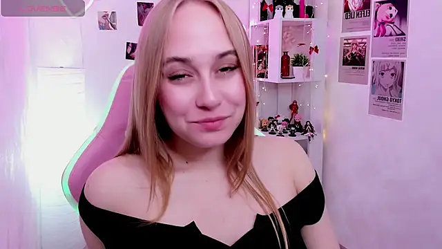 Snapshot of LianaBright chatting on May 2026 02:08:02 AM LianaBright online show from May 2026 02:08:02 AM