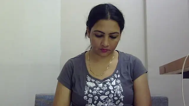 tripti2 online show from March 2026 02:48:01 AM