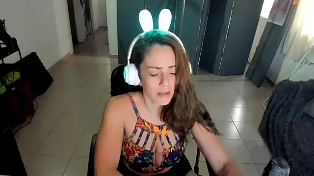 jessiburningheels online show from February 2025 09:58:02 AM