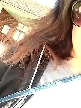 Snapshot of Lauzo21 chatting on March 2025 12:41:02 PM Lauzo21 online show from March 2025 12:41:02 PM