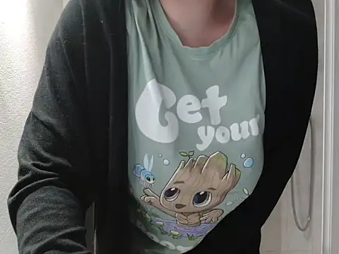 Lauzo21 online show from April 2026 05:41:02 AM