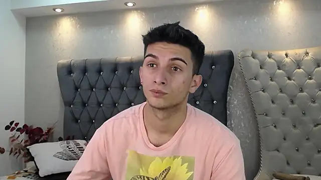 Snapshot of MrWilliseo chatting on January 2025 07:52:01 PM MrWilliseo online show from January 2025 07:52:01 PM