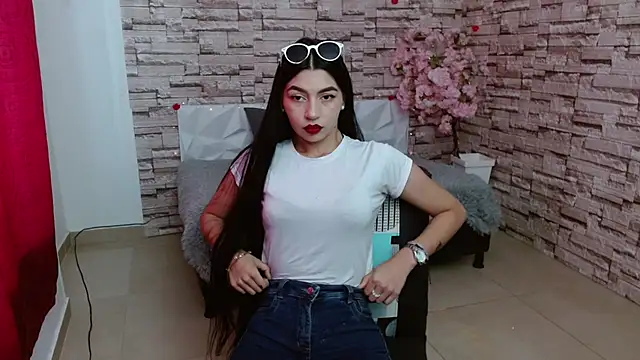 Snapshot of Vanse_lust chatting on December 2024 03:53:02 PM Vanse lust online show from December 2024 03:53:02 PM