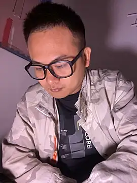 lixiaoshuai8 online show from November 2025 04:23:02 AM