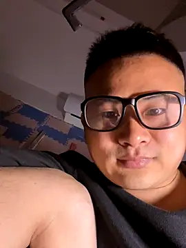 lixiaoshuai8 online show from December 2025 04:05:01 PM