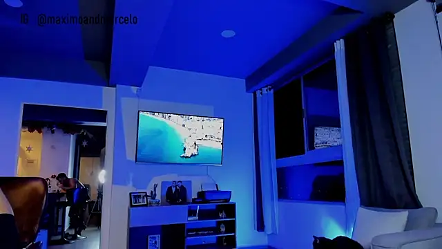 Snapshot of Maximo_Marcelo chatting on January 2025 03:08:02 AM Maximo Marcelo online show from January 2025 03:08:02 AM