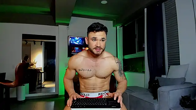 Snapshot of Maximo_Marcelo chatting on February 2025 02:08:02 AM Maximo Marcelo online show from February 2025 02:08:02 AM