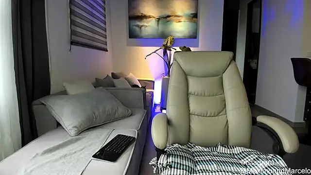 Snapshot of Maximo_Marcelo chatting on March 2025 12:07:02 PM Maximo Marcelo online show from March 2025 12:07:02 PM