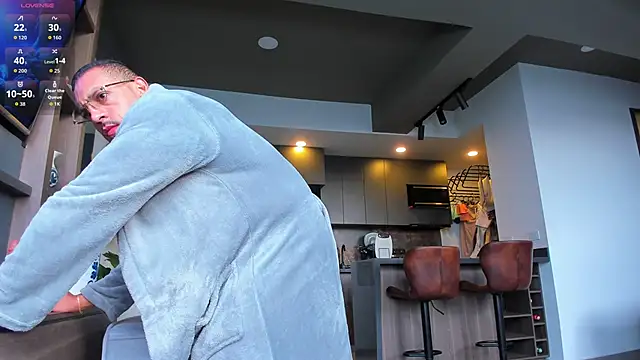 Maximo Marcelo online show from January 2026 12:10:01 PM