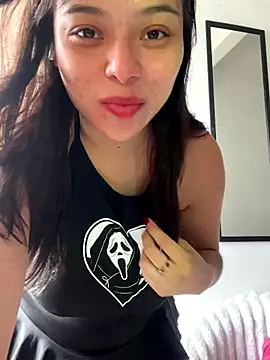 adry moon666 online show from September 2025 06:18:01 PM