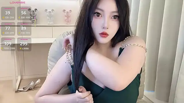 Snapshot of Kulomiyee_koi chatting on February 2025 10:37:02 AM Kulomiyee koi online show from February 2025 10:37:02 AM