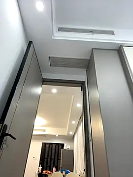 xyebobs online show from September 2025 02:05:02 PM