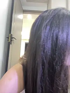 xyebobs online show from October 2025 01:01:01 PM