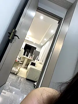 xyebobs online show from October 2025 12:52:02 PM