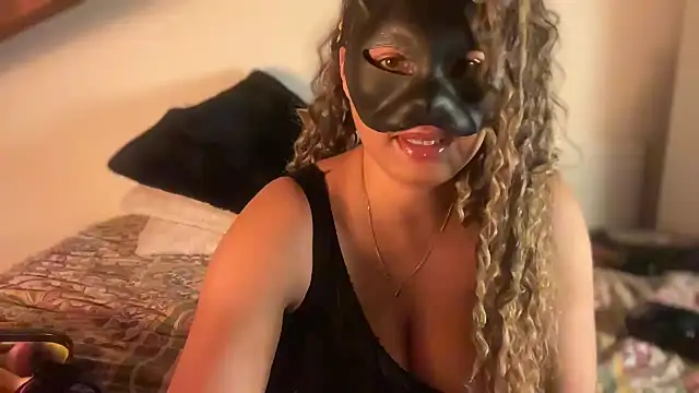 SCARLET-SANTANA online show from January 2026 10:01:02 PM