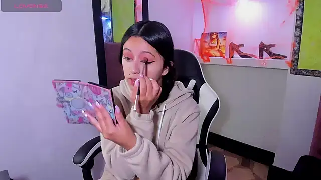 zoe connor19 online show from November 2025 06:53:01 PM