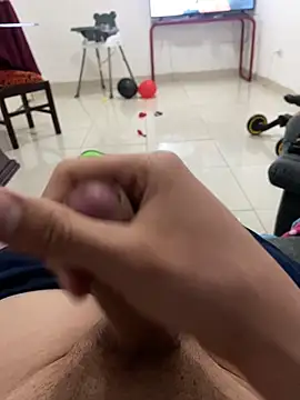 Snapshot of Jorge-Silla chatting on February 2026 04:05:02 AM Jorge-Silla online show from February 2026 04:05:02 AM