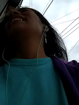 chloewildd  online show from September 2025 05:01:02 PM