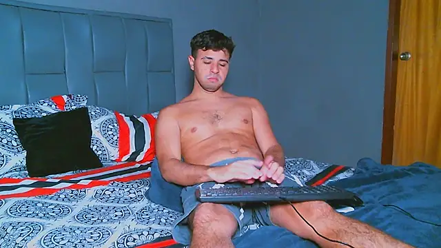 Snapshot of beautiful_james chatting on February 2025 01:34:02 AM beautiful james online show from February 2025 01:34:02 AM