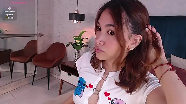 AdeleAndersonn online show from September 2025 05:47:02 PM