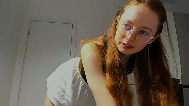 Snapshot of Fire_Luna chatting on February 2025 09:58:02 AM Fire Luna online show from February 2025 09:58:02 AM