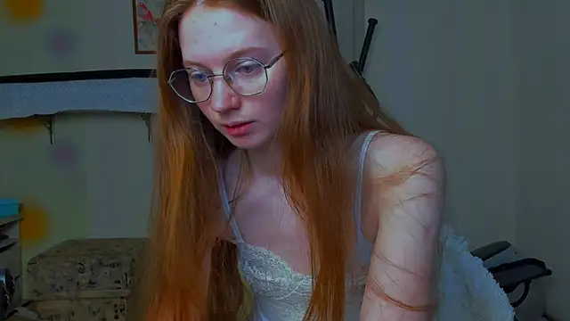 Fire Luna online show from February 2026 04:34:02 AM