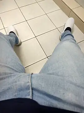 Snapshot of gatmoreno1 chatting on September 2025 07:13:02 PM gatmoreno1 online show from September 2025 07:13:02 PM