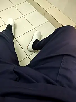 Snapshot of gatmoreno1 chatting on September 2025 06:42:01 PM gatmoreno1 online show from September 2025 06:42:01 PM