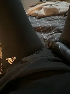 Snapshot of Ana-05 chatting on December 2024 07:32:02 PM Ana-05 online show from December 2024 07:32:02 PM