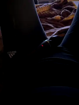 Snapshot of Ana-05 chatting on September 2025 08:14:01 PM Ana-05 online show from September 2025 08:14:01 PM