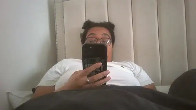 vanilla chocolate23 online show from February 2025 08:07:02 AM