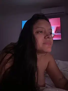 Snapshot of kenndall_21 chatting on February 2026 03:36:02 AM kenndall 21 online show from February 2026 03:36:02 AM