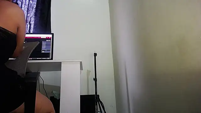 marilynetthan online show from November 2025 02:28:02 PM