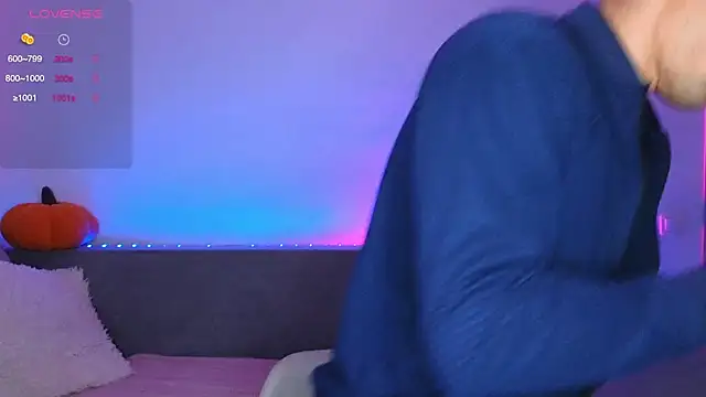 denlover1 online show from October 2025 08:23:02 AM