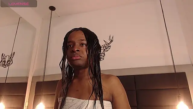 Snapshot of candy_lovee69 chatting on May 2026 12:10:01 PM candy lovee69 online show from May 2026 12:10:01 PM