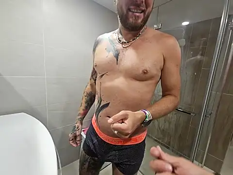 manforhotfun online show from September 2025 08:57:01 PM