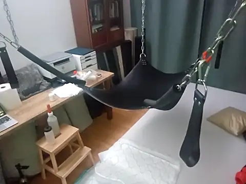 manforhotfun online show from November 2025 01:30:02 AM