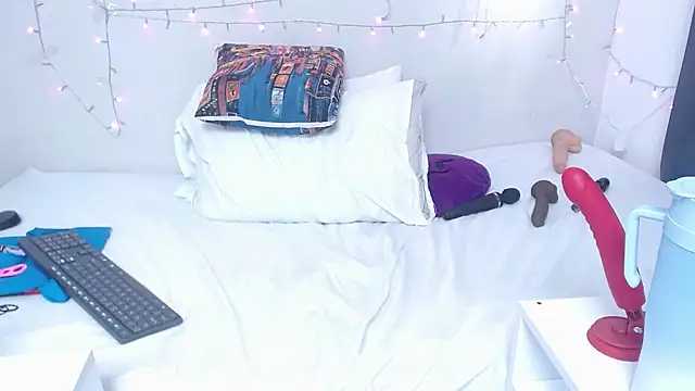 Nicol Love0 online show from March 2025 07:59:02 PM